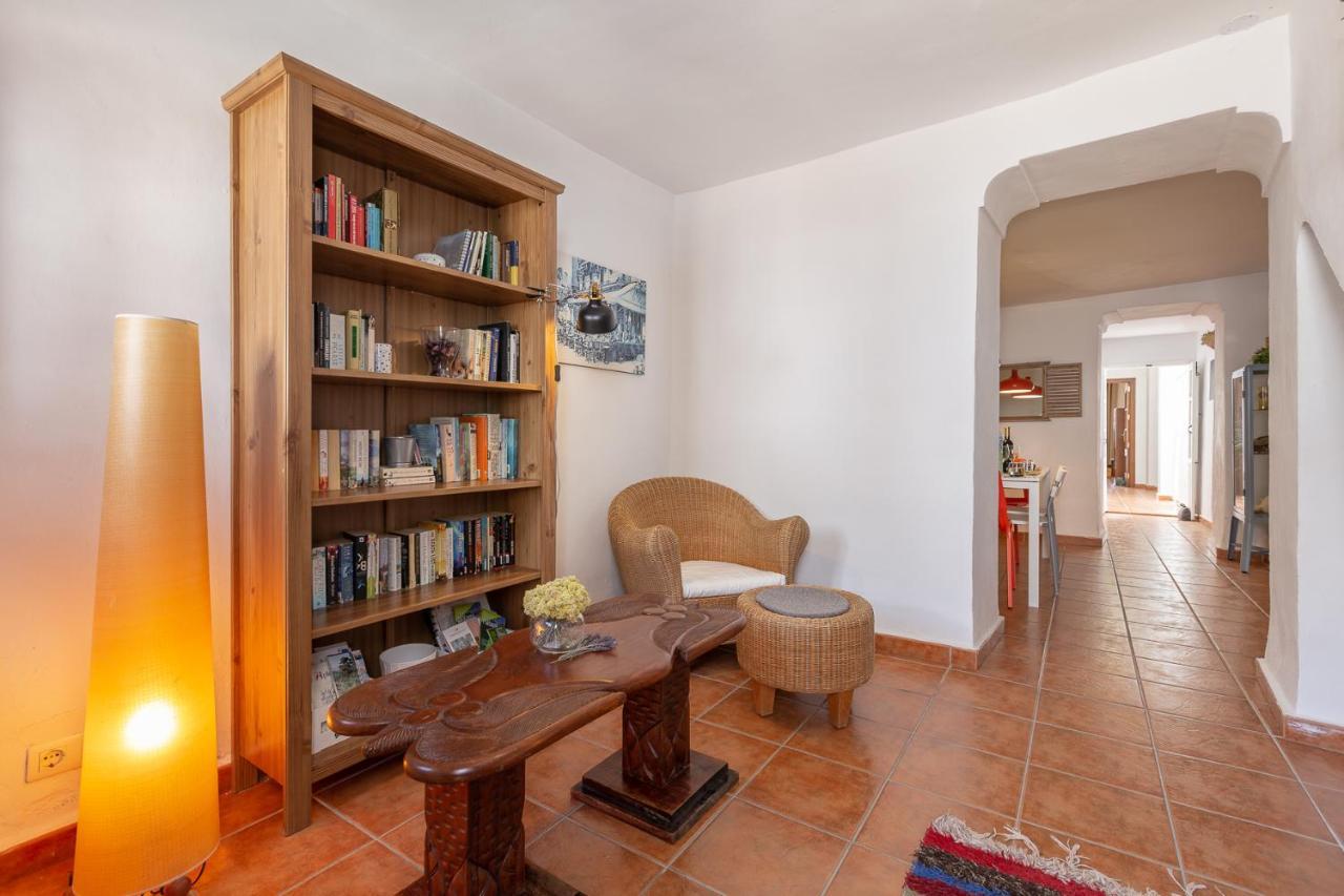 Casa Randonneur, Traditional Townhouse In Alora. Extérieur photo